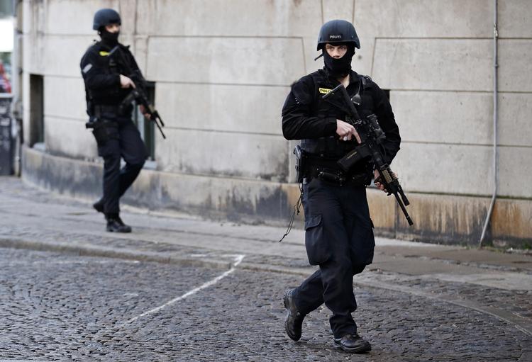 BEVOGTNING. Sikkerhedsniveauet omkring Københavns Byret har været højt under terrorsagen. 