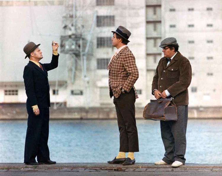 Genialt. De tre mislykkede forbrydere får deres helt eget univers i Valby. 