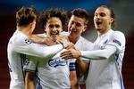 FCKs Thomas Delaney har scoret til 2-0 og jubler sammen med Benjamin Verbic, Ludwig Augustinsson og Erik Johansson. 