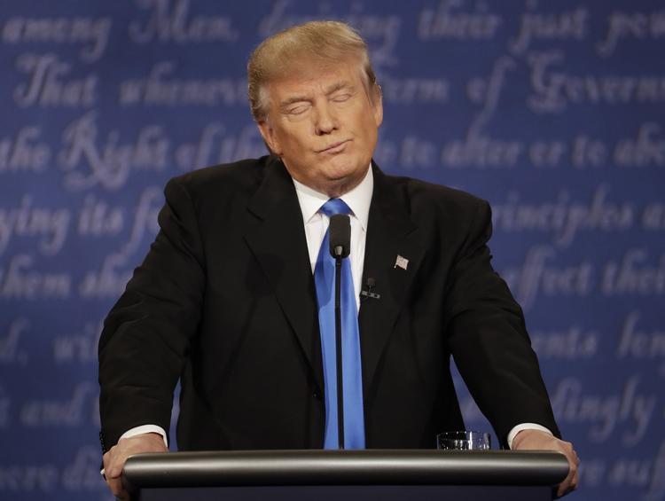 Boomerang. Donald Trump roste sig selv for sit temperament. Så grinede publikum. 