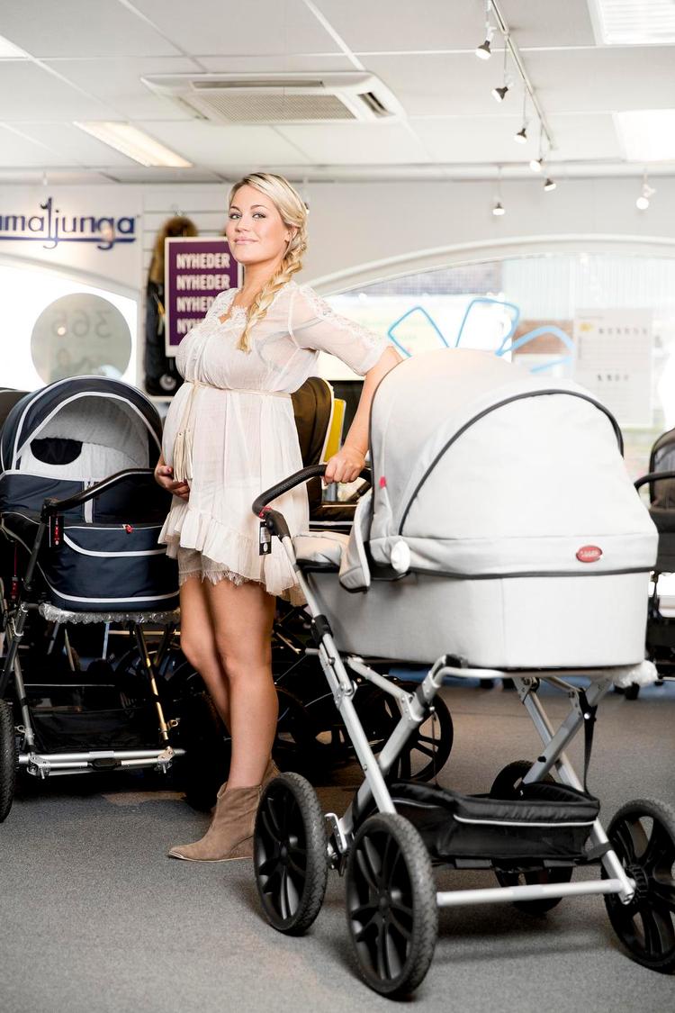 Ægte. Kultureliten vil muligvis mene, at de utallige timer i Amalies selskab er spildt, men hendes ærlige og meget direkte facon synes skabt til tv. 