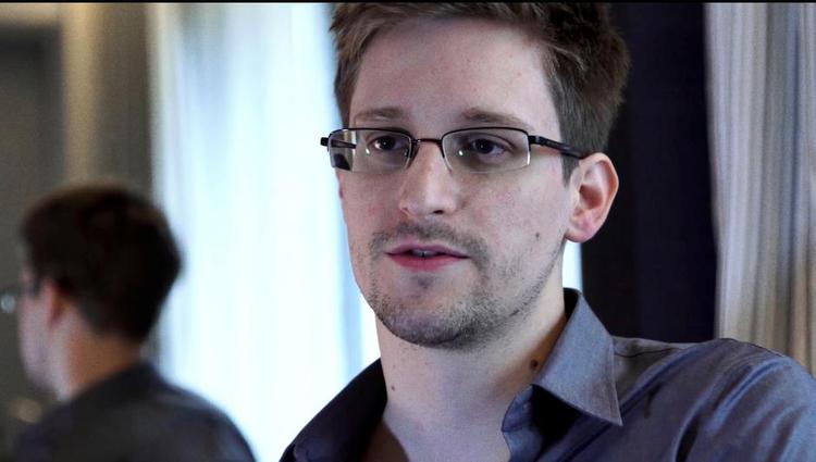 Whistleblower. Instruktøren Oliver Stone er aktuel med det biografiske drama, 'Snowden', om den amerikanske whistleblower, 33-årige Edward Snowden (billedet). 