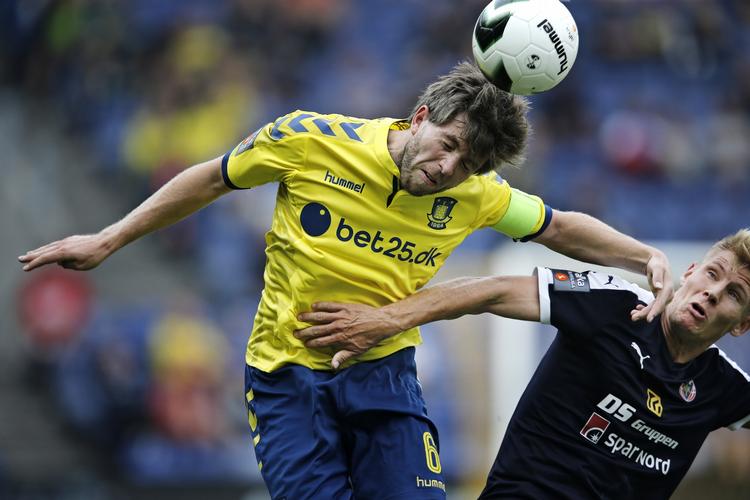 MISBRUG. I en ny bog fortæller den tidligere Brøndby-profil Martin Ørnskov om sit misbrug af smertestillende for at kunne spille på skader. 