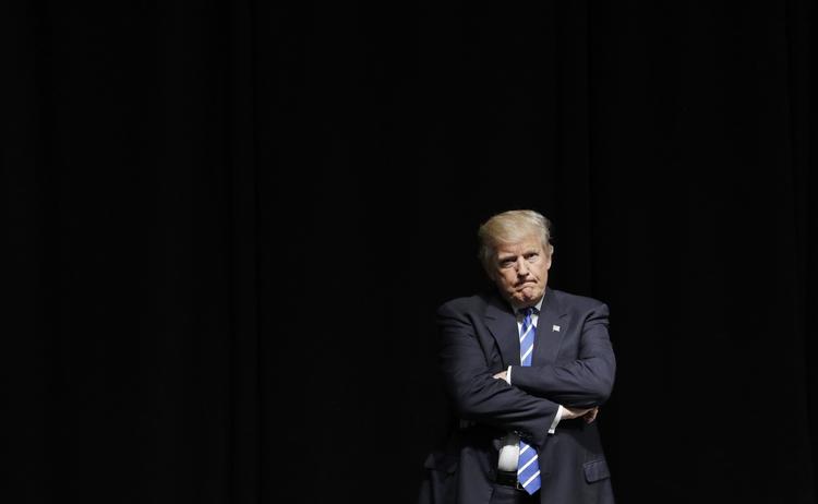 ordkrig. Donald Trump fortsætter sin krig mod den tidligere Miss Universe-vinder Alicia Machado. 