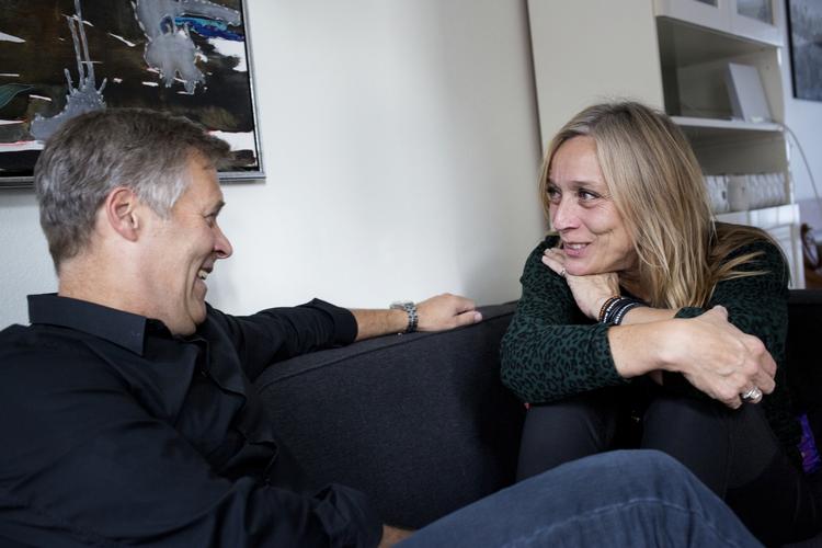 intimitet. Lederjobs og to årtier med et intenst og berigende familieliv sled Claus og Kirsten Westers parforhold ned til rutineplanet. Efter et par år, hvor sexlivet lå i ruiner, tog de en beslutning, der har ændret det meste i deres forhold. 