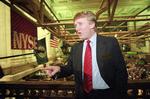 SKATTERABAT. Da Donald Trump i 1995 gik på Børsen med et stort kasino i New York, førte det til eniorme tab. Det betød, at de følgende 18 år kunne trække op mod 6 mia. kroner fra i skat. 