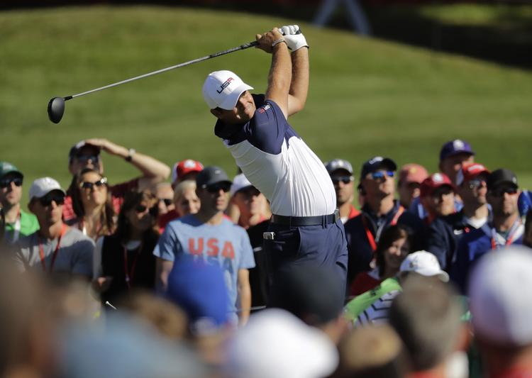 vinderhold. Amerikaneren Patrick Reed på vej mod sejren. 