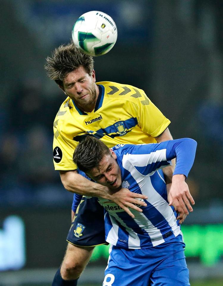 Åbenmundet. Den tidligere Brøndby-spiller Martin Ørnskov (øverst) fortæller i bogen Rebellerne om sine tre år på den københavnske vestegn. En tid, der bød på skader, et stempel som syndebuk og et misbrug af gigtpiller. Foto: Jens Dresling 
