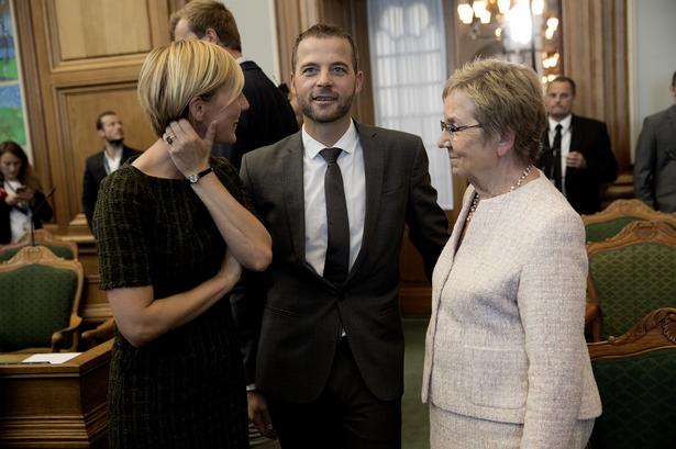 Folketinget åbner