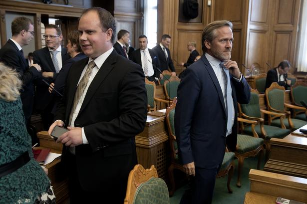 Folketinget åbner