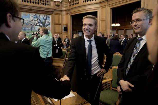 Folketinget åbner