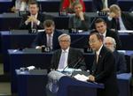 BESØG: FN's generalsekretær, Ban Ki-moon talte tirsdag i EU-parlamentet, som netop har ratificeret den globale klimaaftale. Dermed er klimaaftalen meget tæt på at kunne træde i kraft. 