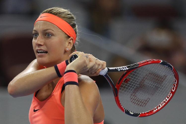 BANG. Petra Kvitova spiller efter eget udsagn powertennis, og når det fungerer, er der ingen modstandere, der kan bremse hende. Men der er også mange dårlige kampe i løbet af en sæson. 