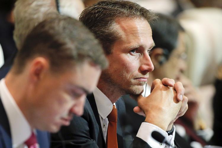 Kritik. Udenrigsminister Kristian Jensen (v) mener, at Rusland laver krigsforbrydelser når de bomber hospitaler og bruger klyngebomber i Aleppo. 