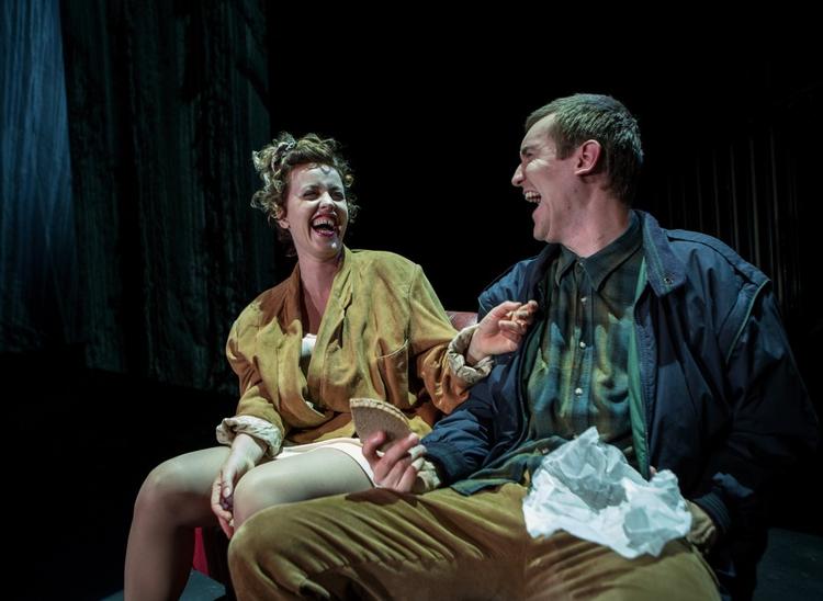 Dekalog. Marie Louise-Wille og Elliott Crosset Hove i en scene fra forestillingen. 