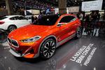 SUPPLEMENT. BMW har tilsyneladende fundet en ledig plads i sit omfattende modelprogram. X2 er en kompakt crossover, der placerer sig i en meget populær bilklasse. Den har tilnavnet 'concept', så den er ikke helt produktionsklar endnu. 