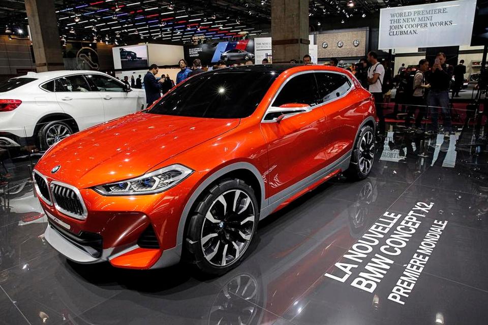 SUPPLEMENT. BMW har tilsyneladende fundet en ledig plads i sit omfattende modelprogram. X2 er en kompakt crossover, der placerer sig i en meget populær bilklasse. Den har tilnavnet 'concept', så den er ikke helt produktionsklar endnu. 