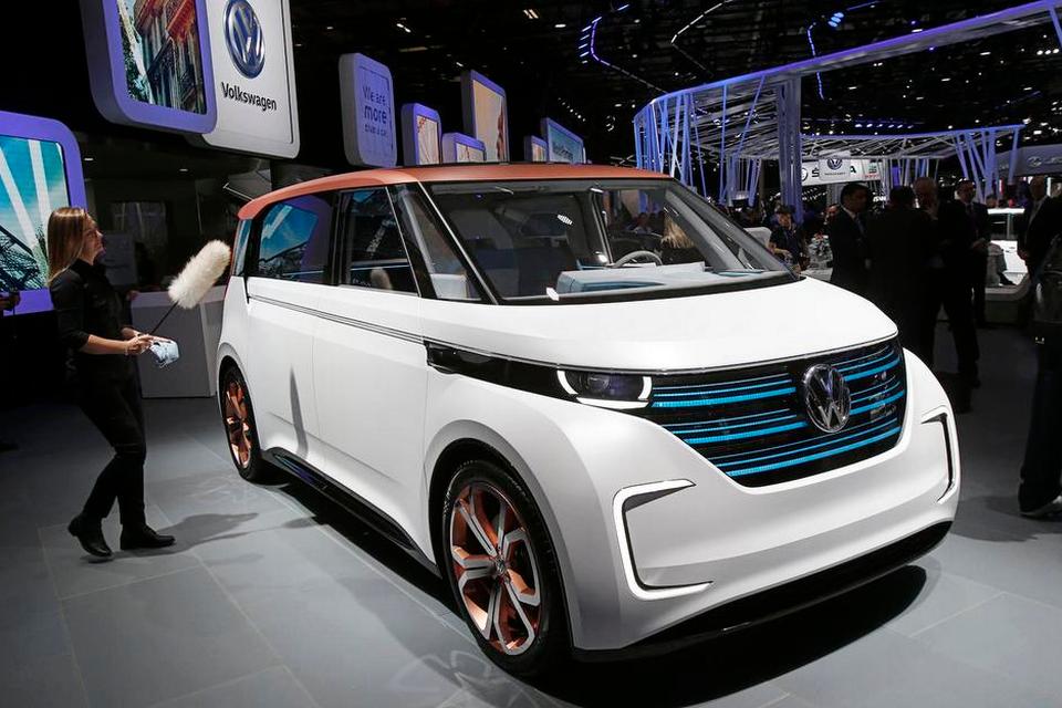 FREMTID. VW vil satse stort på elbiler. Det kan blive til en hel række modeller med forskelligt design. 