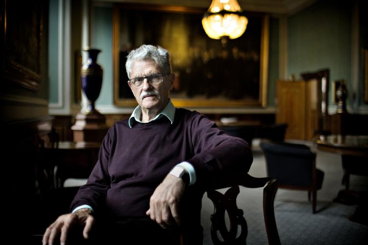 VÆKST. »Fra 1993 var jeg i næsten otte år Danmarks finansminister, og i den periode fik vi pænt høj økonomisk vækst og 250.000 flere danskere i arbejde uden at sætte de sociale ydelser ned«, skriver Mogens Lykketoft (S). Arkivfoto: Martin Lehmann 