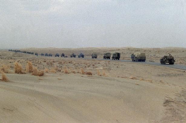I 1989 trækker USSR sine tropper ud af Afghanistan. Et massivt nederlag. To år senere går USSR i opløsning og i 1992 falder regeringen i Kabul. 