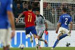 HOVSA. En stor fejl af en fremstormende Gianluigi Buffon gav Spanien føringen i Torino. 