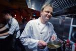 KØKKENCHEFEN. Stefan Matz fik en michelinstjerne, da han drev Erriseask House i Ballyconneely, men tryller nu på The Chef’s Table. 