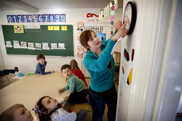 lektiehjælp. Pædagoger skal bruge det, de kan i forhold til trivsel og børnefællesskaber. De skal ikke være en billig erstatning for lærere, siger formanden for pædagogernes fagforening. 