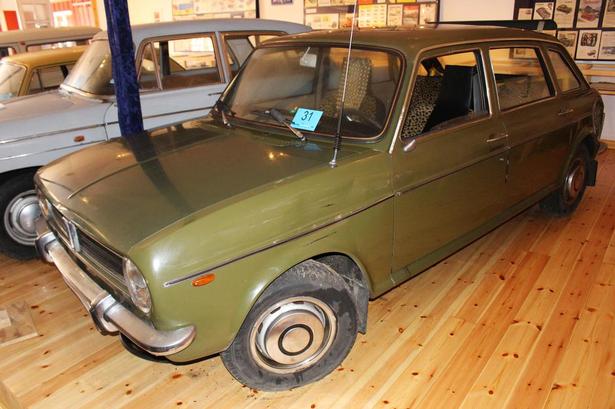 MAKSIMAL. Austin Maxi levede op til sit navn. Det var en rummelig familiebil. 