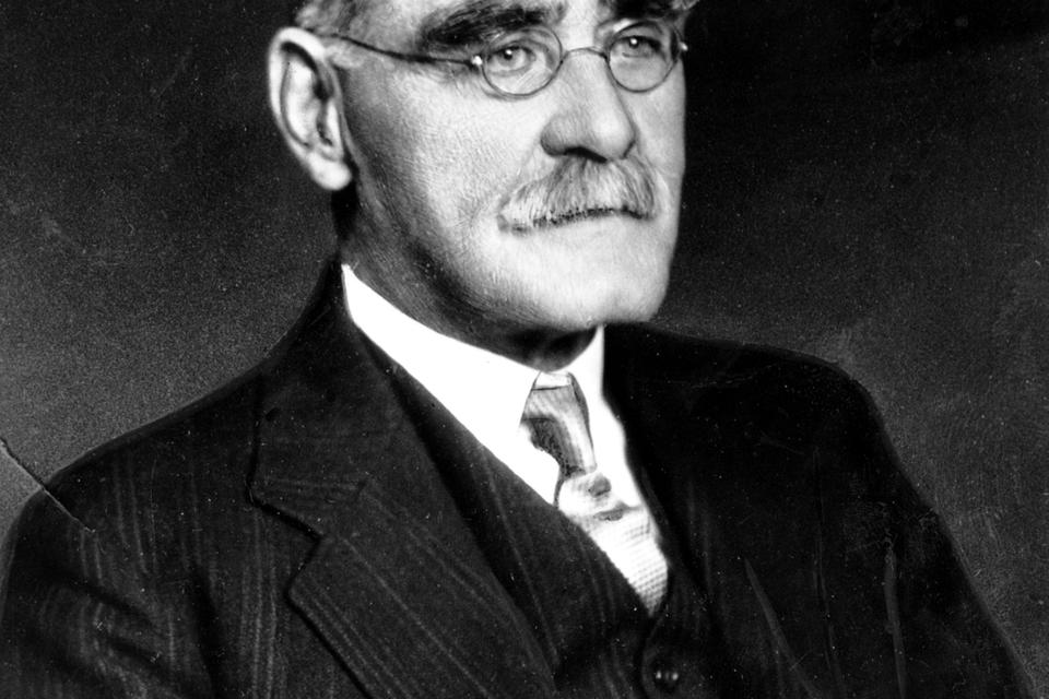 Rudyard Kipling. Den britiske forfatter, der blandt andet har skrevet 'Junglebogen', blev tildelt Nobelprisen i litteratur i 1907. 