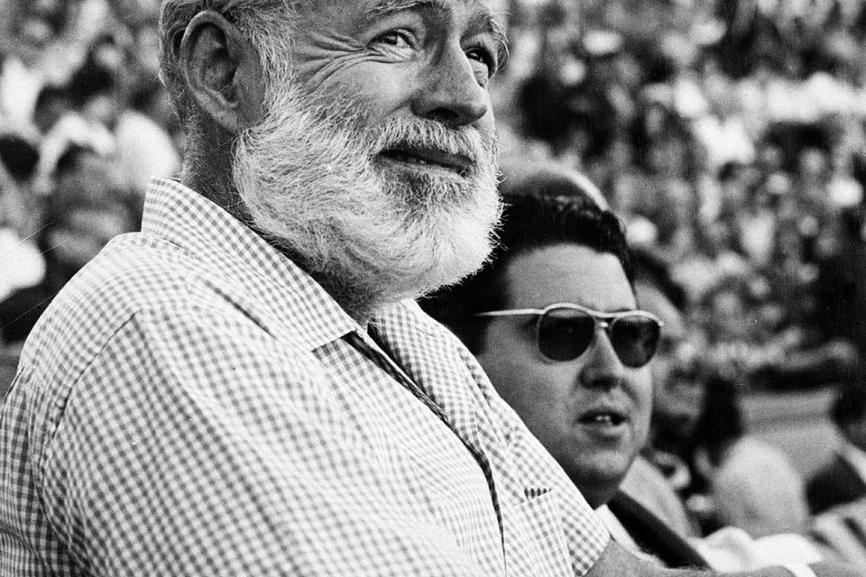 Ernest Hemingway. Den berømte amerikaner, der bland andet skrev 'Hvem ringer klokkerne for', vandt i 1954 Nobelprisen i litteratur. 