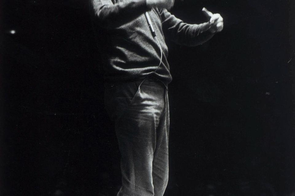 Dario Fo. Netop afdøde italienske Fo, som både var forfatter, skuespiller og politisk aktivist, blev tildelt prisen i 1997. 