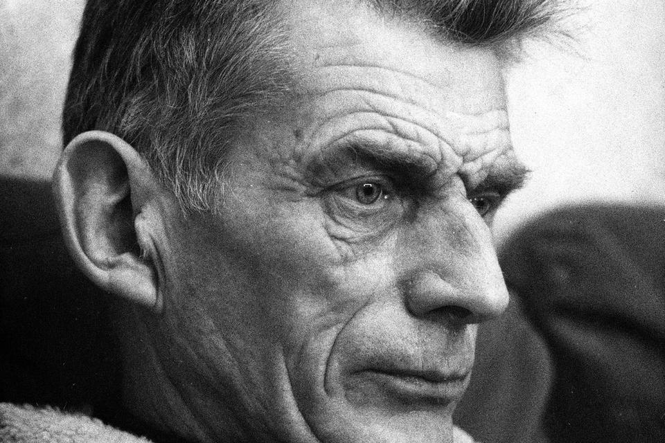 Samuel Beckett. Irske Beckett blev tildelt prisen i 1969. 