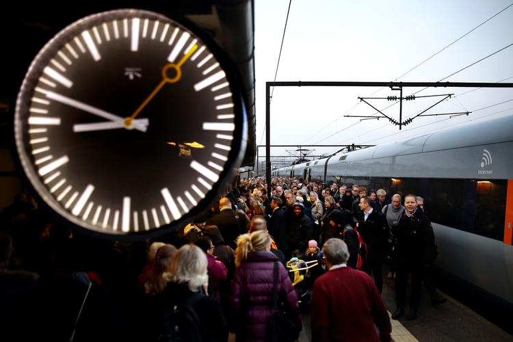 Dominoeffekt. Forsinkelsen af signalsystemet forsinker hele moderniseringen af jernbanen. 