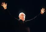 Hyldet. Den italienske multikunstner Dario Fo er død i Milano i en alder af 90 år. 