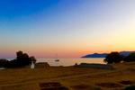 Samos. Solnedgang ved Pythagorio, som man kan nyde hver dag på vej ind til en aften i byen. Og der er ikke to ens, men alle er lige smukke. Læserfoto: Mogens Bjergby 