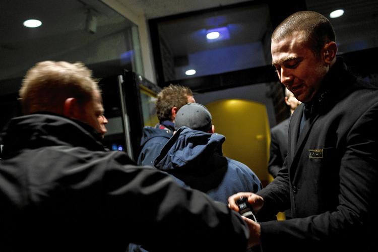 MALMÖ I en lukket Facebook-gruppe har dørvagter fra byens mest populære natklubber og barer udvekslet diskriminerende, nedladende og racistiske kommentarer 