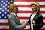Debat. Trump og Clinton debatere værdipolitik ved gårsdagens sidste valgdebat. Men debatten drejer sig også om, hvem der får lov til at udnævne den næste højesteretsdommer. 