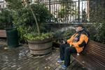 I et af hjørnerne, ud mod H.C. Andersens Boulevard, var der ingen dekorationer og derfor plads til, at man kunne tage en pause fra halloweenshowet. 
