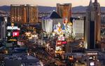 Turistmagnet. Las Vegas og USA generelt er populære blandt danskere. Men i sommer kan de ikke længere flyve direkte til spillebyen. Norwegian må droppe destinationen på grund af varmen. Foto: Isaac Brekken, File/AP 