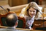 Enhedslistens udlændingeordfører, Johanne Schmidt Nielsen, er rystet over oplysningerne.  