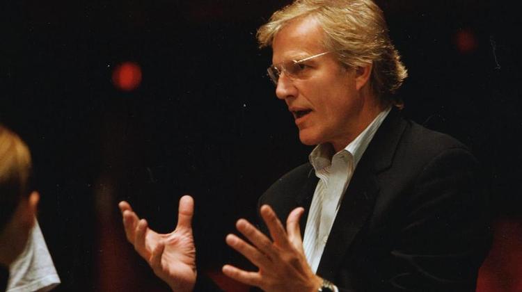 SOLODANS. Peter Martins var Den Kongelige Ballets stjerne, inden han som 23-årig blev solodanser i New York City Ballet. Her er han i dag balletmester og har mere end 80 balletter bag sig. Foto: Paul Kolnik/NYCB 
