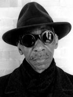 Alvor. Roscoe Mitchell, der er fyldt 76, er en pioner inden for avantgardejazzen og en hjernekirug på scenen. Pr-foto: Patrick JB Flynn 