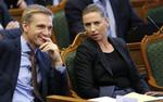 PAR. Ved Folketingets åbningsdebat viste Kristian Thulesen Dahl og Socialdemokraternes Mette Frederiksen også varme følelser for hinanden. Arkivfoto: Jens Dresling 