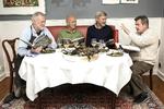 Erfarne. Det er de fire mesterkokke, Erwin Lauterbach, Jan Hurtigkarl, Hans Beck Thomsen og Søren Gericke, der står bag den nye bog om østers. 