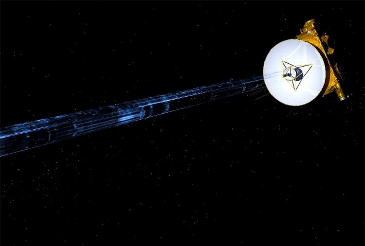 RUMSONDE. 'New Horizons' befinder sig lige nu 5.5 milliarder kilometer fra jorden, og er på vej videre ind i Kuiperbæltet i udkanten er vores solsystem. 