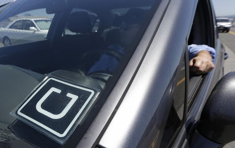 BALLADE. Uber oplever for tiden modgang hos domstolene. Men bilkoncerner står klar med milliard-investeringer. 