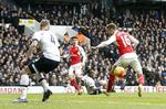 EMNE. Aaron Ramsey, der her scorer med hælen i forårets opgør på White Hart Lane, er atter klar for Arsenal og kan få spilletid i aften mod Ludogorets. 