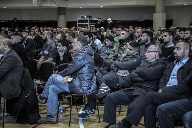 Kønsopdeling. Der var en skarp adskillelse af kønnene til Hizb ut-Tahrirs årsmøde i Korsgadehallen på Nørrebro. 