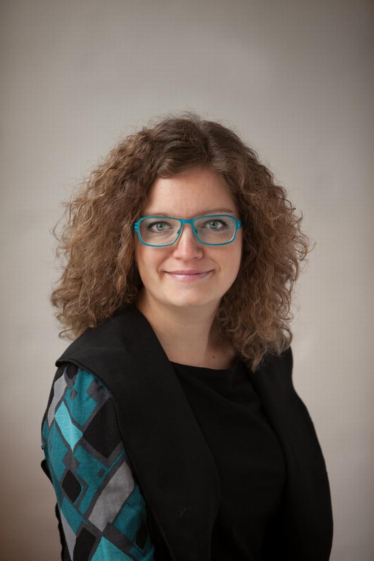 Forfatter. Lene Dybdahl. 