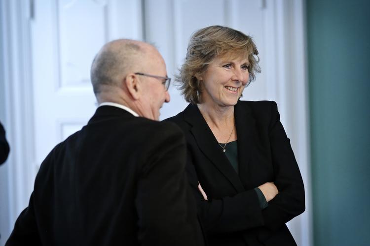 Rapport. Udvalgets formand Connie Hedegaard ses her med Lasse Jensen, der også er medlem af det særlige public service-udvalg. 